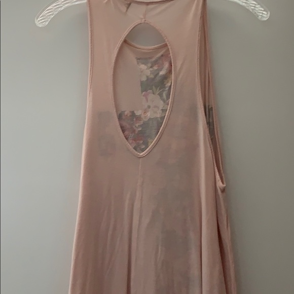 Pink tank top - Picture 3 of 5